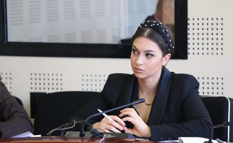 Kica-Xhelili: Zgjedhja e Bashës, një tragjikomedi me pasoja për shtetin