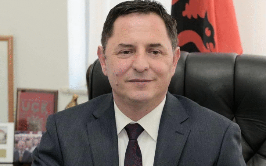 Kryetari i Malishevës nis veprime ligjore kundër dezinformatave në rrjete social