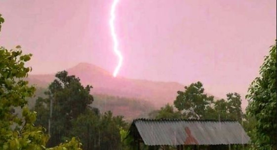 U godit nga rrufeja kur po ruante bagëtitë, humb jetën 47-vjeçari në Pogradec