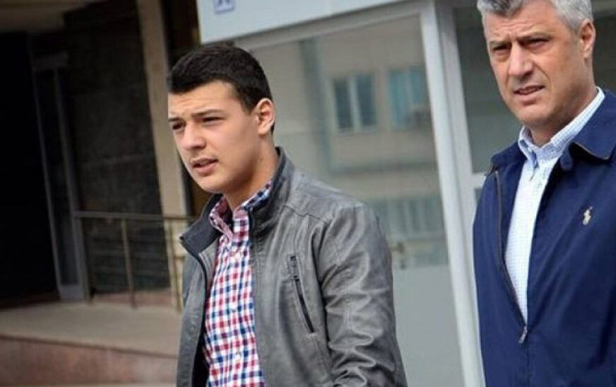 Endriti publikon një foto të Hashim Thaçit, çfarë po paralajmëron?
