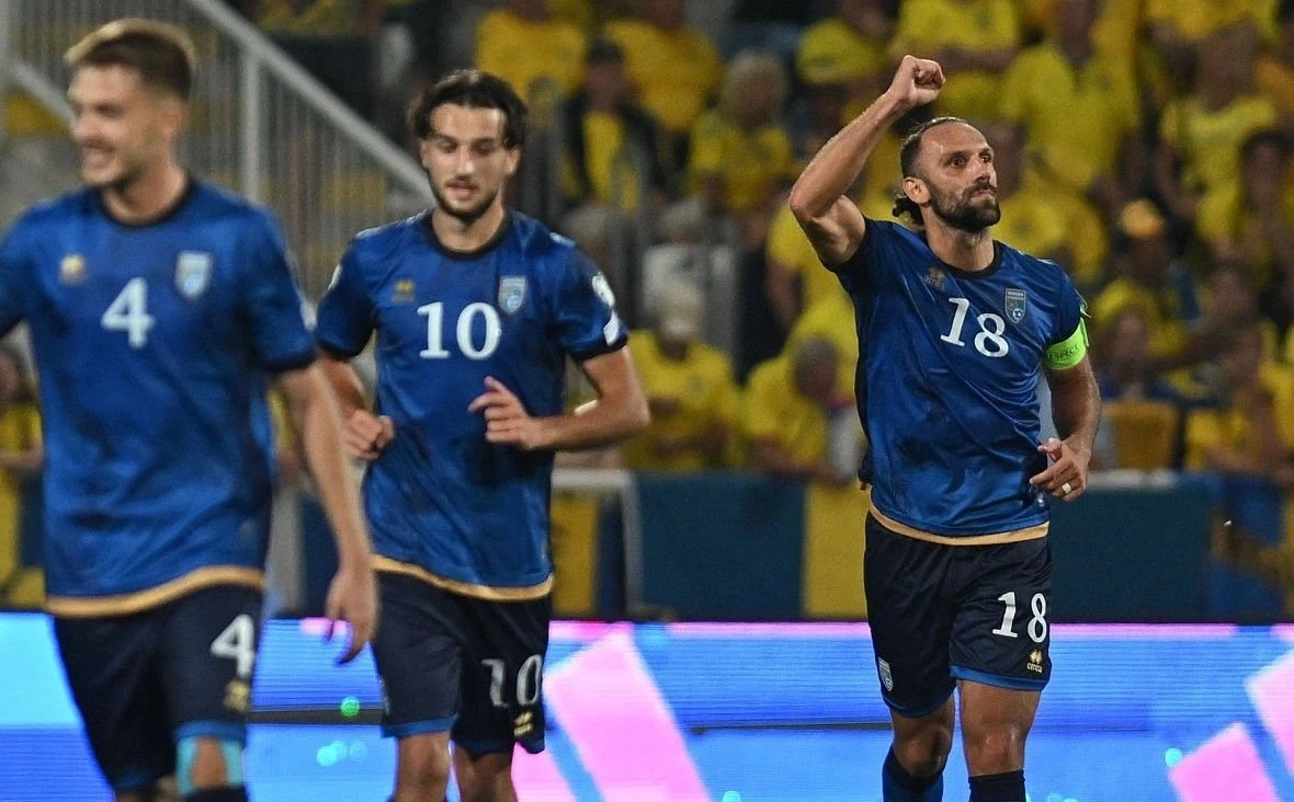 Shkëlqen Kosova, mposht Suedinë dhe merr pikët e para në kualifikime
