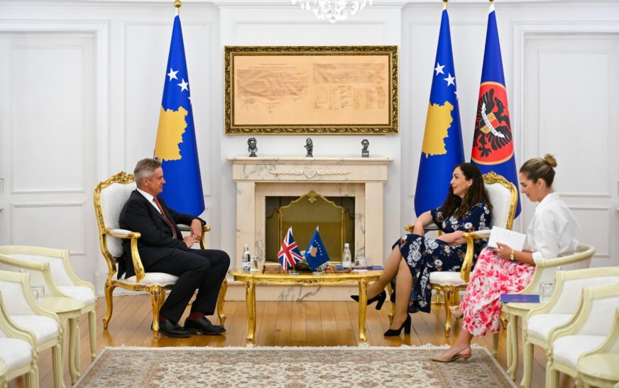 Presidentja Osmani takon ambasadorin britanik Hargreaves