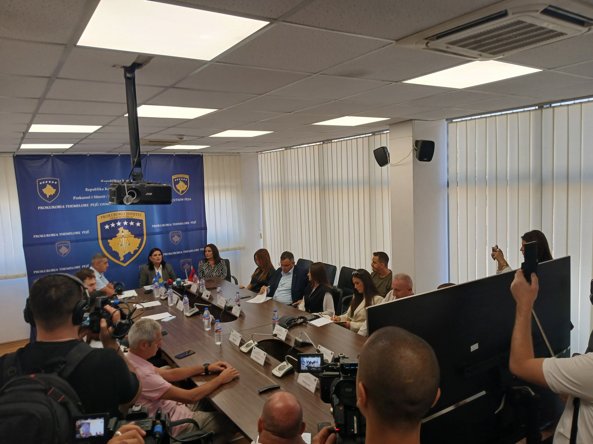 Aksioni në Pejë – Prokuroria njofton për mbyllje të shtatë vend punimeve