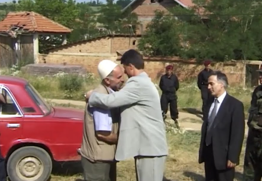 Dokumenti i shtatorit 1999: Hashim Thaçi shkoi në Prekaz për të kërkuar mbështetje nga Rifat Jashari