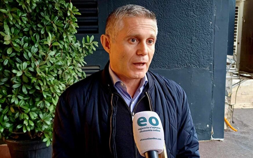 Arrestimi i kameramanit nga e rojet e Osmanit, Ramadani kërkon suspendimin e policëve