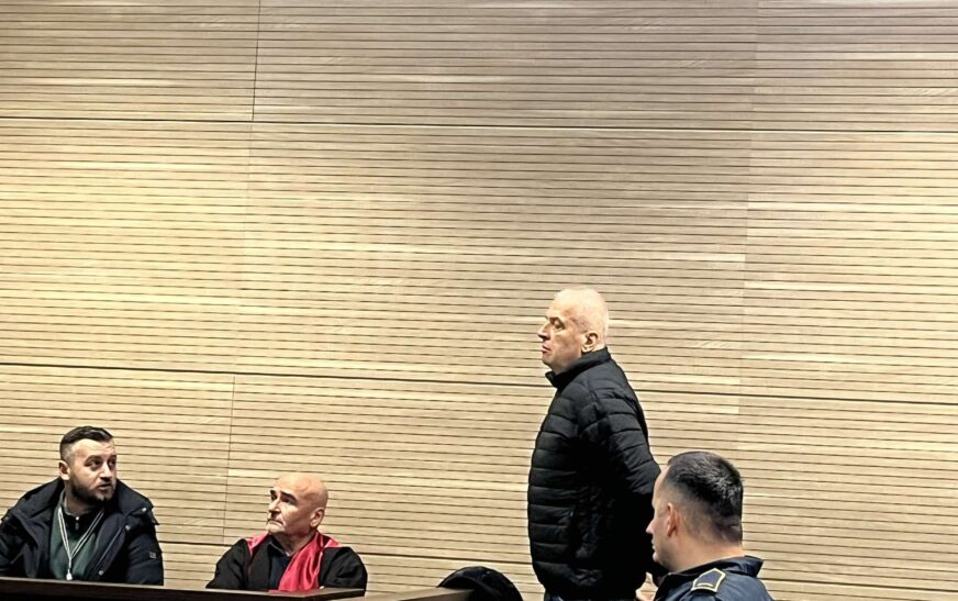 Prishtinë – Nis gjykimi ndaj Jusuf Shujak për krime lufte në Gjakovë, përmendet edhe emri i Milan Radoiçiqit