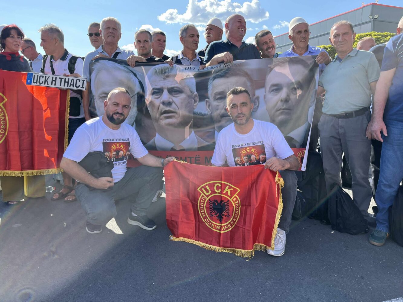 Veteranët ia mësyjnë Hagës për protestën e nesërme