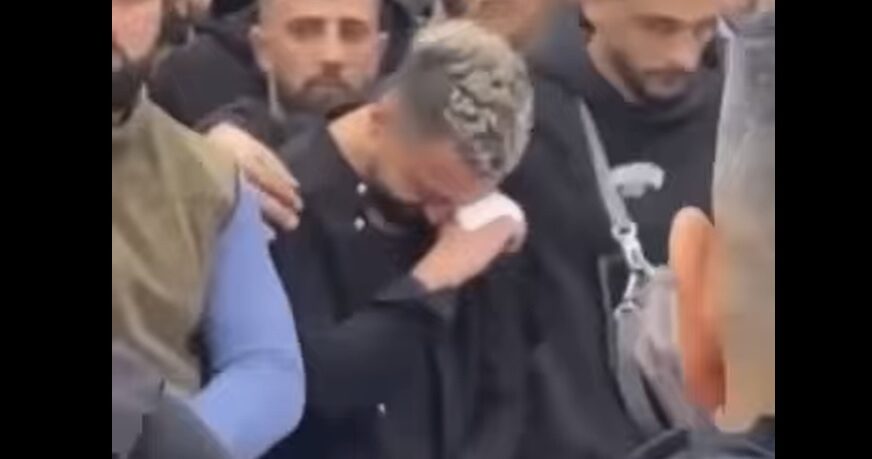 Prekëse, Gjesti s’i mbanë lotët në varrimin e vëllait