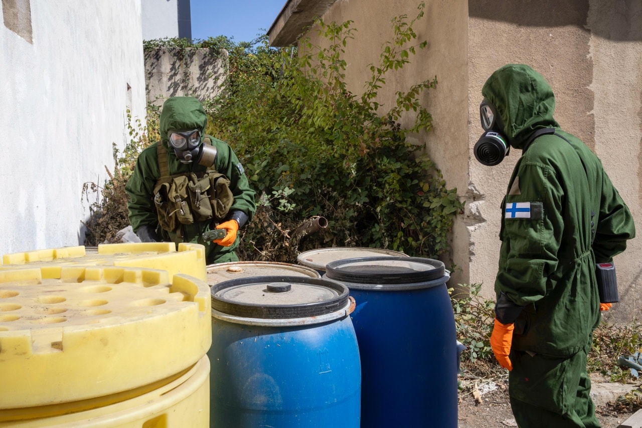 KFOR-i së bashku me FSK-në e Policinë inspekton materiale të rrezikshme në Lipjan