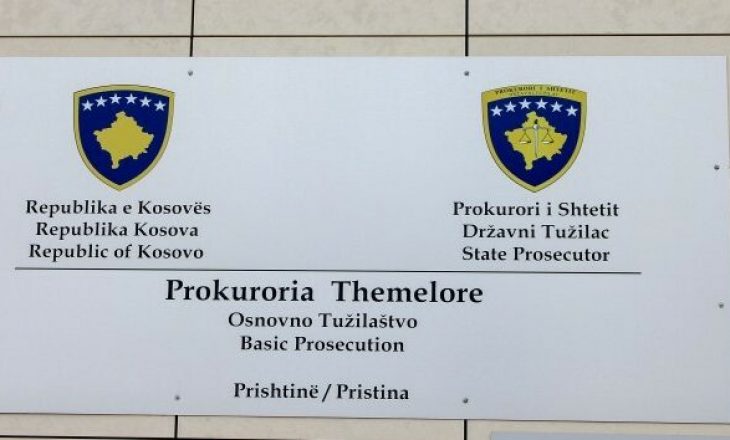Prokuroria ndalon 10 personat e arrestuar në Prishtinë për drogë dhe armë