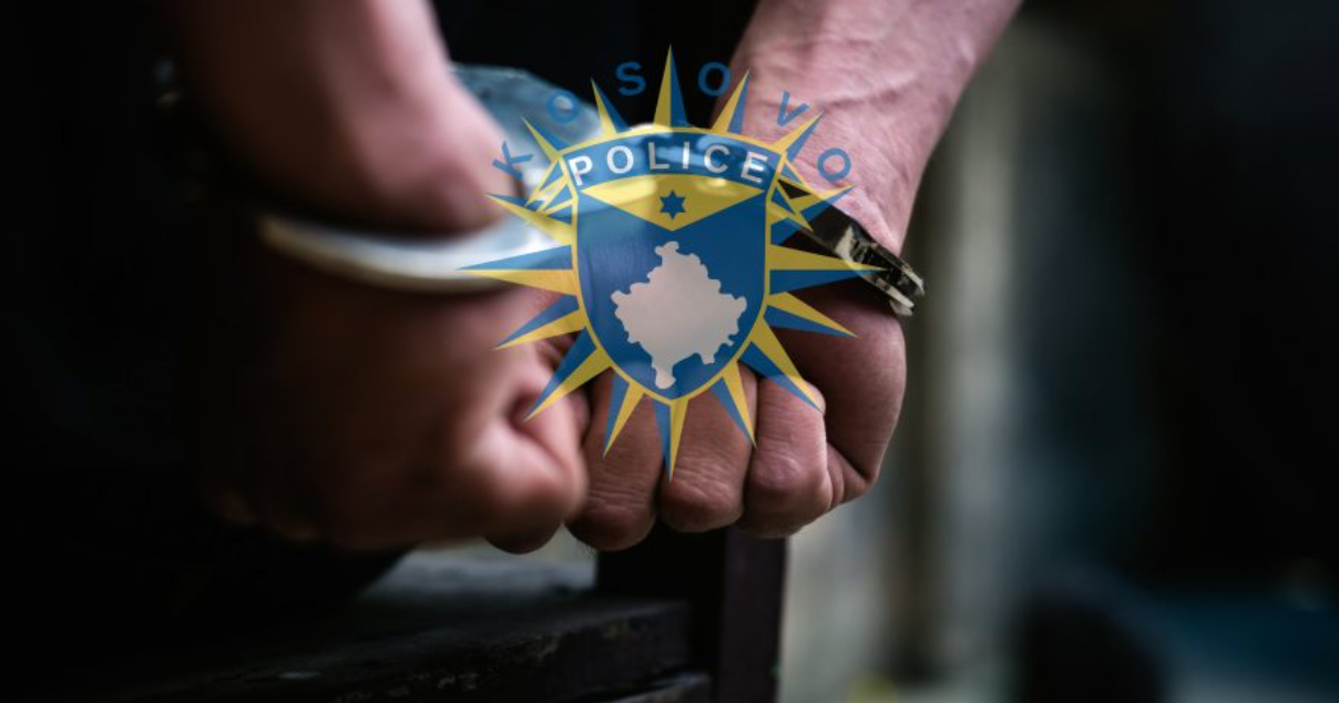Goditi me veturë disa persona në një park, arrestohet i dyshuari
