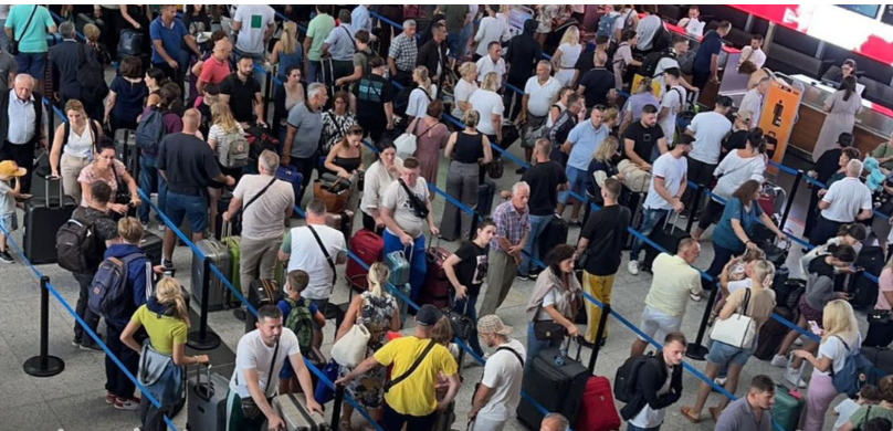 Rritet numri i udhëtarëve dhe fluturimeve në Aeroportin “Adem Jashari”