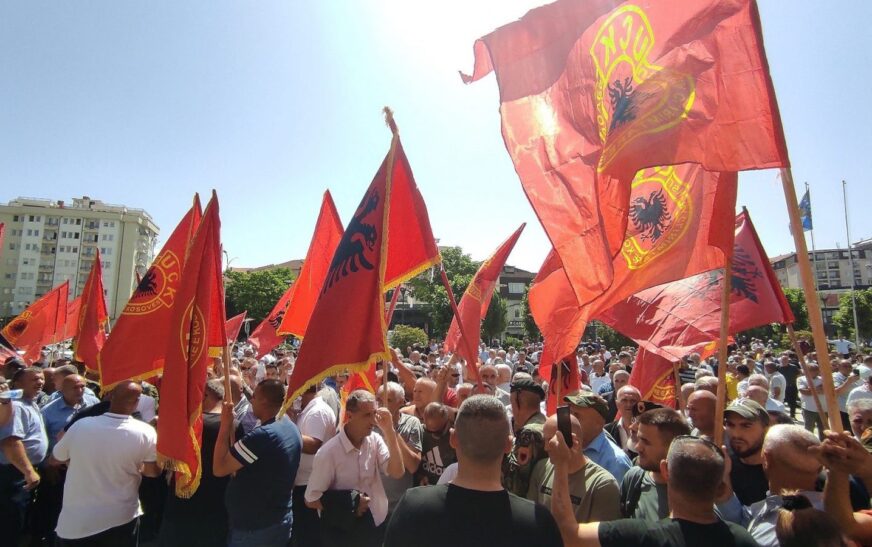 ”10 autobusë vetëm nga Shtutgarti”, edhe mërgimtarët në Gjermani mobilizohen për protestën e 14 shtatorit