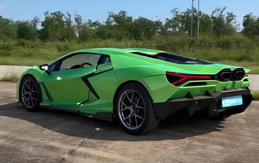 Lamborghini i bërë nga Nissan i vjetër kënaq entuziastët e veturave