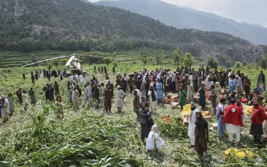 Numri i të vdekurve nga tërmeti në Afganistan arrin në 900