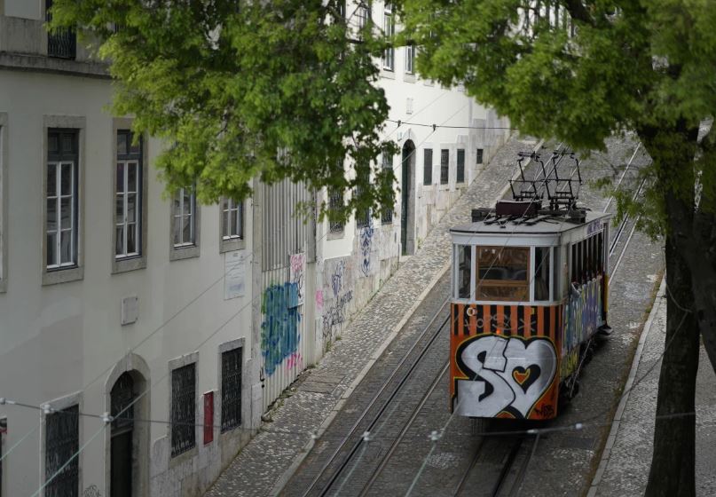 Çfarë dihet rreth daljes nga shinat të tramvajit në Lisbonë?