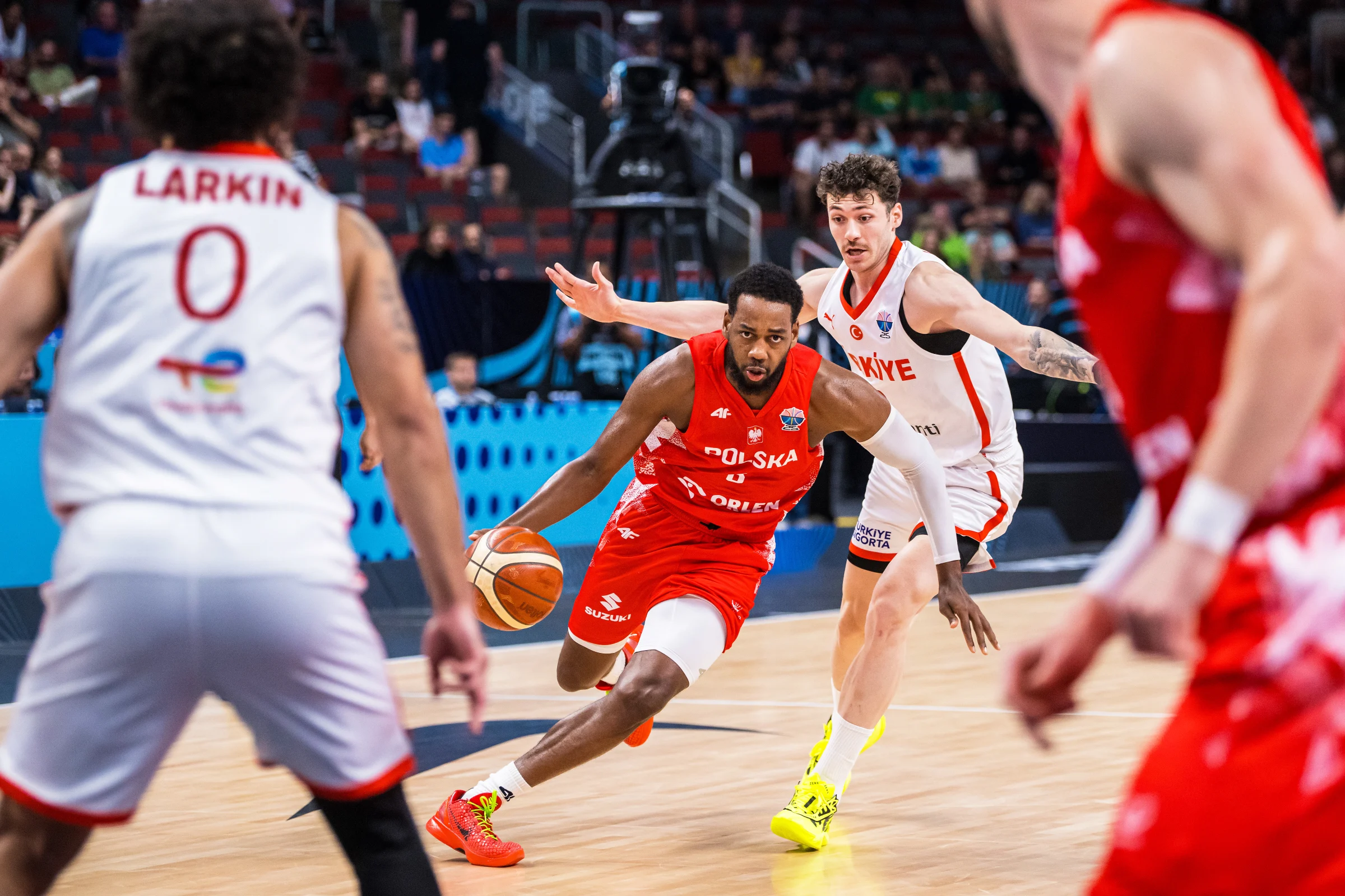 Turqia e dy shqiptarëve në gjysmëfinale të EuroBasket 2025