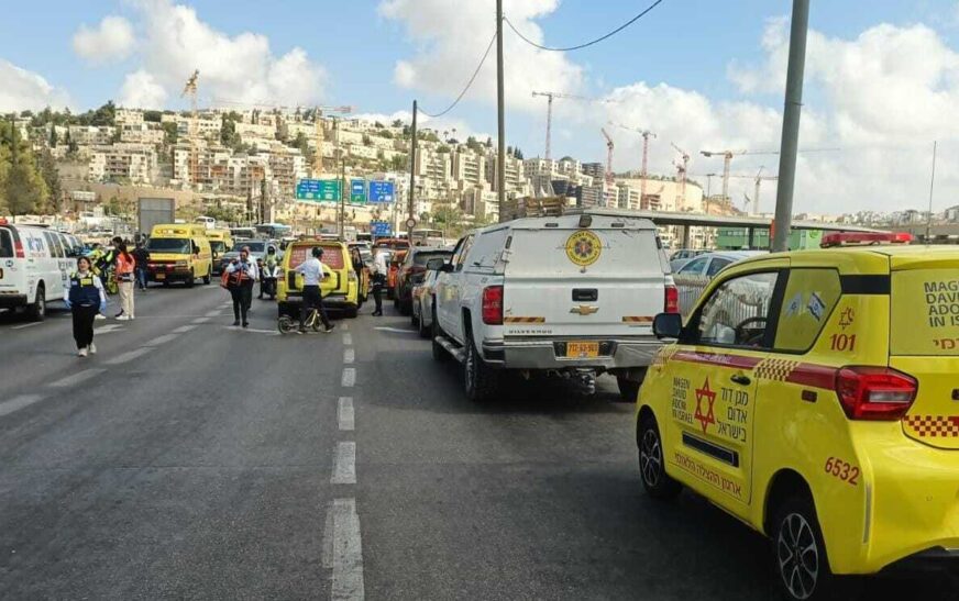 Jerusalem: Të shtëna në autobus, katër të vrarë dhe pesë të plagosur