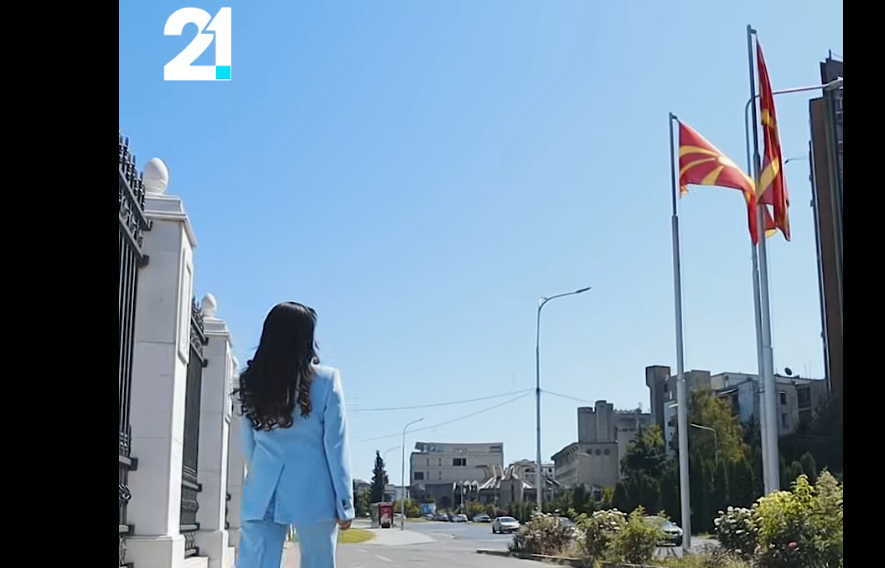 Xhumadije Ibrahimi sjell “Debat21” në ekranin e TV21 në Maqedoninë e Veriut