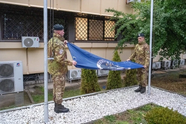 Nga sot KFOR-i bëhet me komandant të ri