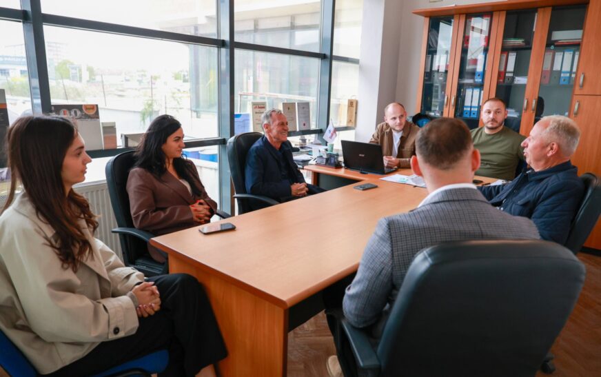 Osmani takon bizneset lokale, thotë se janë zemra e ekonomisë së Fushë Kosovës