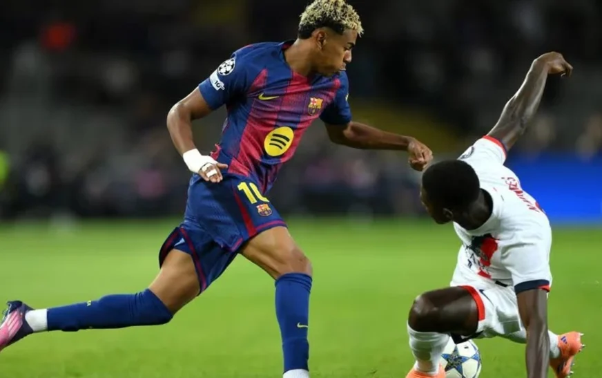 Raste, ritëm i lartë dhe gola – gjithçka e barabartë mes Barcelonës dhe PSG-së pas pjesës së parë