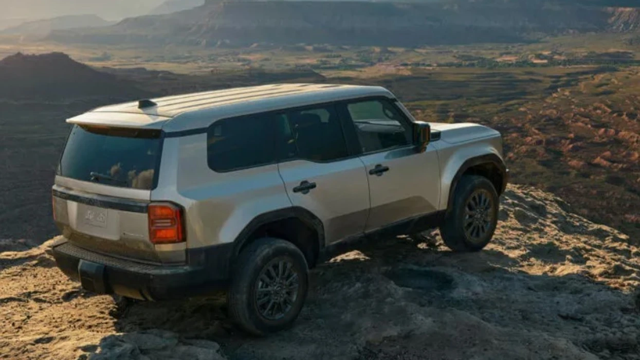 Toyota dëshiron të krijojë “dronë shoqërues” për makinat në terrene të vështira