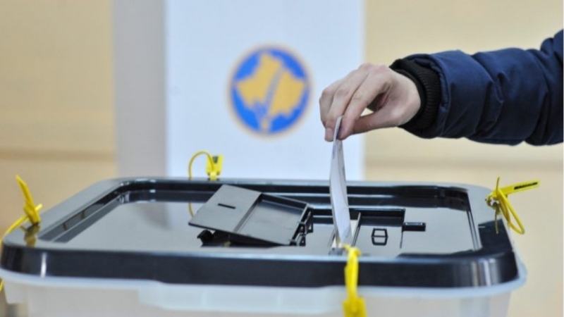 Afrohet balotazhi, por votat e rundit të parë ende në numërim
