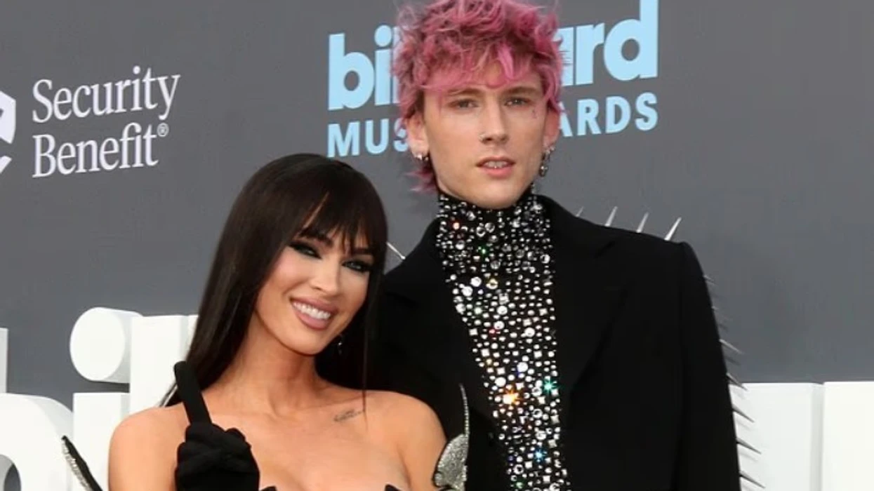 Megan Fox dhe Machine Gun Kelly ribashkohen pas ndarjes dhe mirëpresin vajzën e tyre Saga Blade