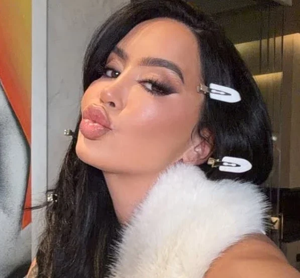 Dafina publikon foto me kunatin e saj, ky detaj merr vëmendjen (Foto)