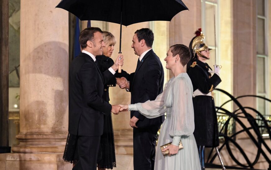 Albin Kurti mysafir i Presidentit francez Emmanuel Macron në Pallatin Élysée