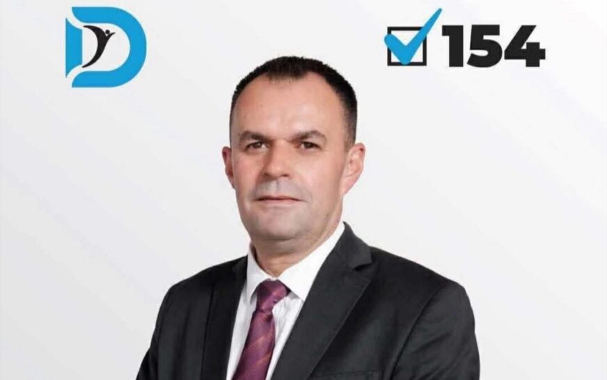 Shkumbin Demaliaj: Demokracia po vjen në Deçan