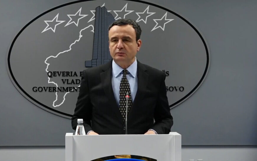 Kurti del në konferencë pas dështimit: I ftuam LDK-në dhe Nismën për marrëveshje, s’deshën
