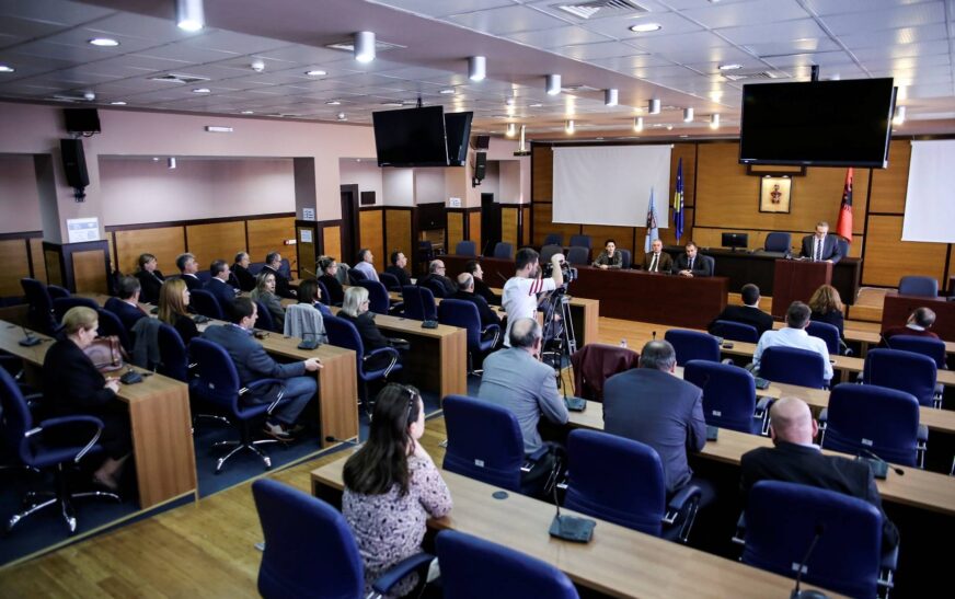 Prishtina me 51 anëtarë, kështu do të jetë përbërja e kuvendeve komunale pas zgjedhjeve të 12 tetorit
