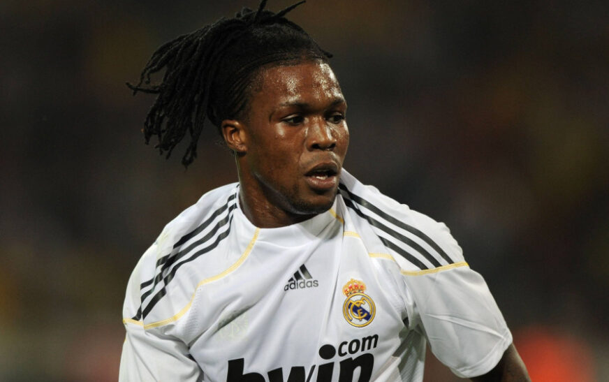 Ish-futbollisti i Real Madridit Drenthe, shtrihet në spital pas sulmit në tru