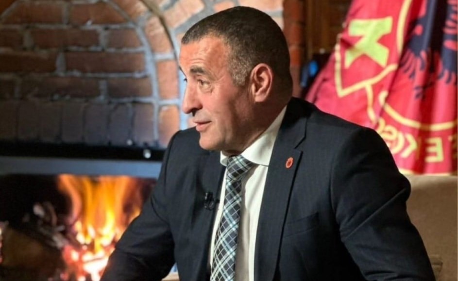 Deputeti i AAK-së ia mbyllë derën Kurtit: Me asnjë çmim nuk përfshihemi në një Qeveri me të