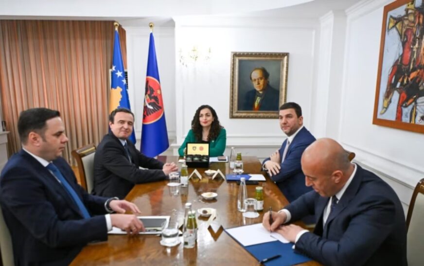 Qeveri apo zgjedhje? Osmani sot takon liderët e partive politike parlamentare