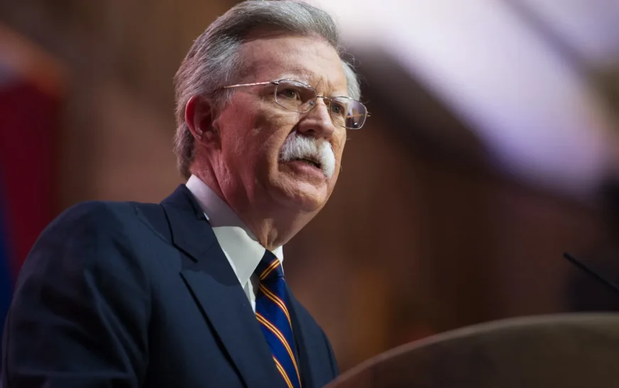 Ish-këshilltari i Trumpit, Bolton, nën padi për çështje të sigurisë kombëtare
