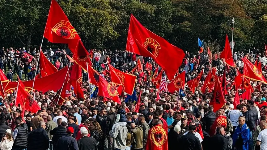 Mediat botërore shkruajnë për protestën në Tiranë – krejt çka raportuan
