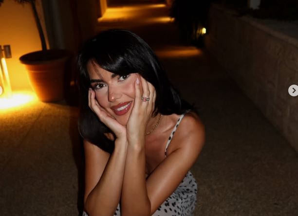 Diana konfirmon se është e dashuruar, merr dhuratën romantike (Foto)