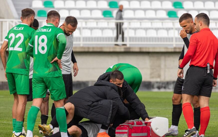 Feronikeli njofton për gjendjen e lojtarit Diellor Beseni, pësoi një lëndim të rëndë në kokë