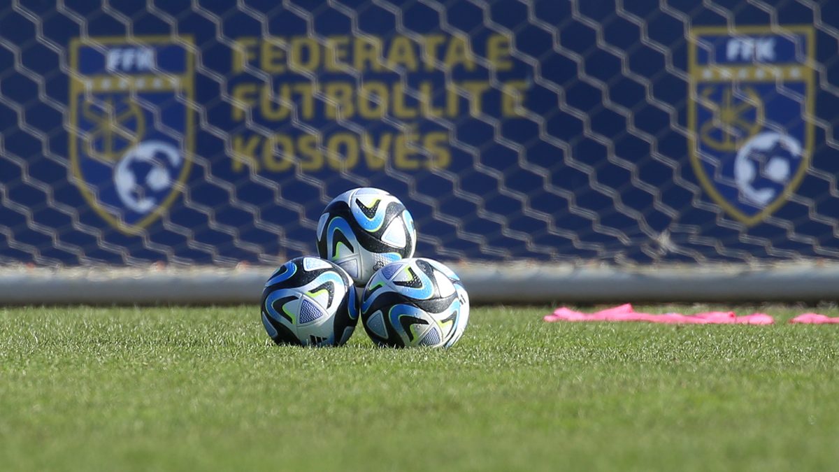 Kosova publikon formacionin kundër Turqisë