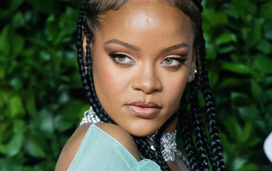 Rihanna humbi 36 milionë dollarë nga projekti i dështuar me Louis Vuitton për shkak të pandemisë