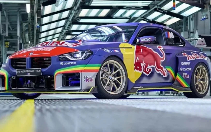 BMW M2 me mbi 1,000 kuaj fuqi brenda një fabrike veturash