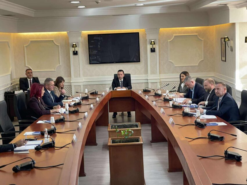 Fillon mbledhja e Kryesisë së Kuvendit