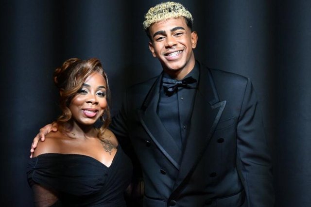 Biznesi i ri i familjes/ Dëshiron të darkosh me nënën e Yamalit? Ja sa do të paguash