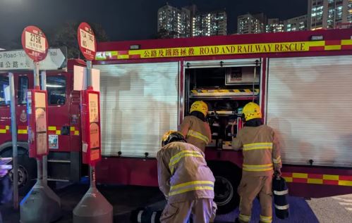 Shkon në 13 numri i të vdekurve nga zjarri në disa ndërtesa banimi në Hong Kong