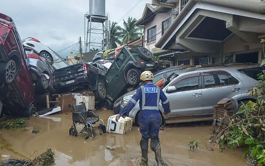 Thellohet bilanci i viktimave në Filipine, 85 të vdekur nga tajfuni ‘Kalmaegi’