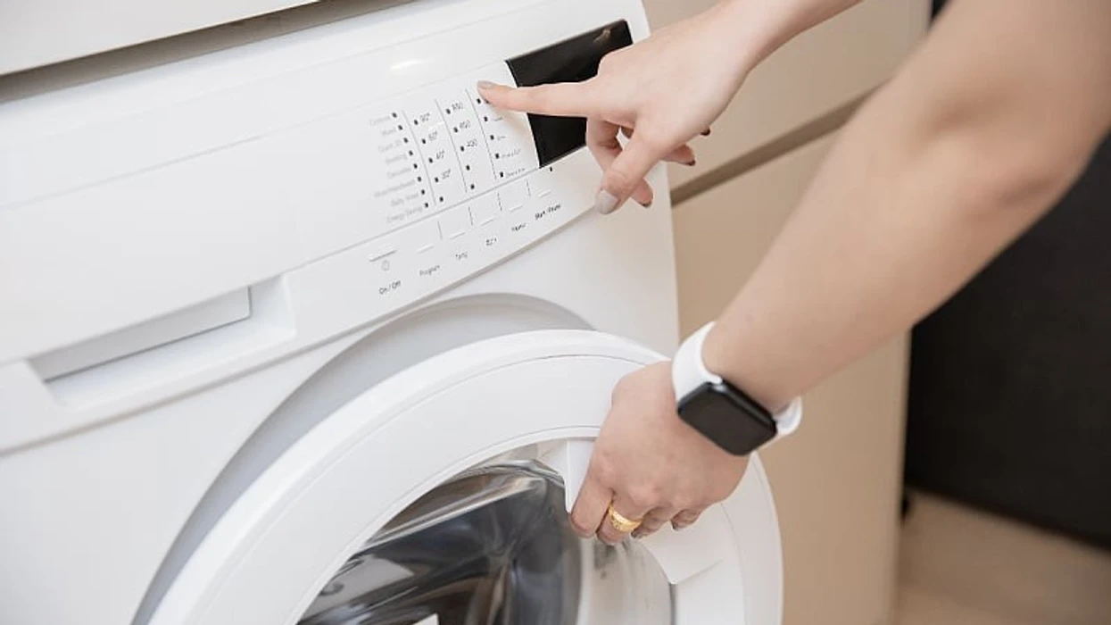 Parandaloni formimin e mykut në lavatriçen tuaj me dy hapa të thjeshtë