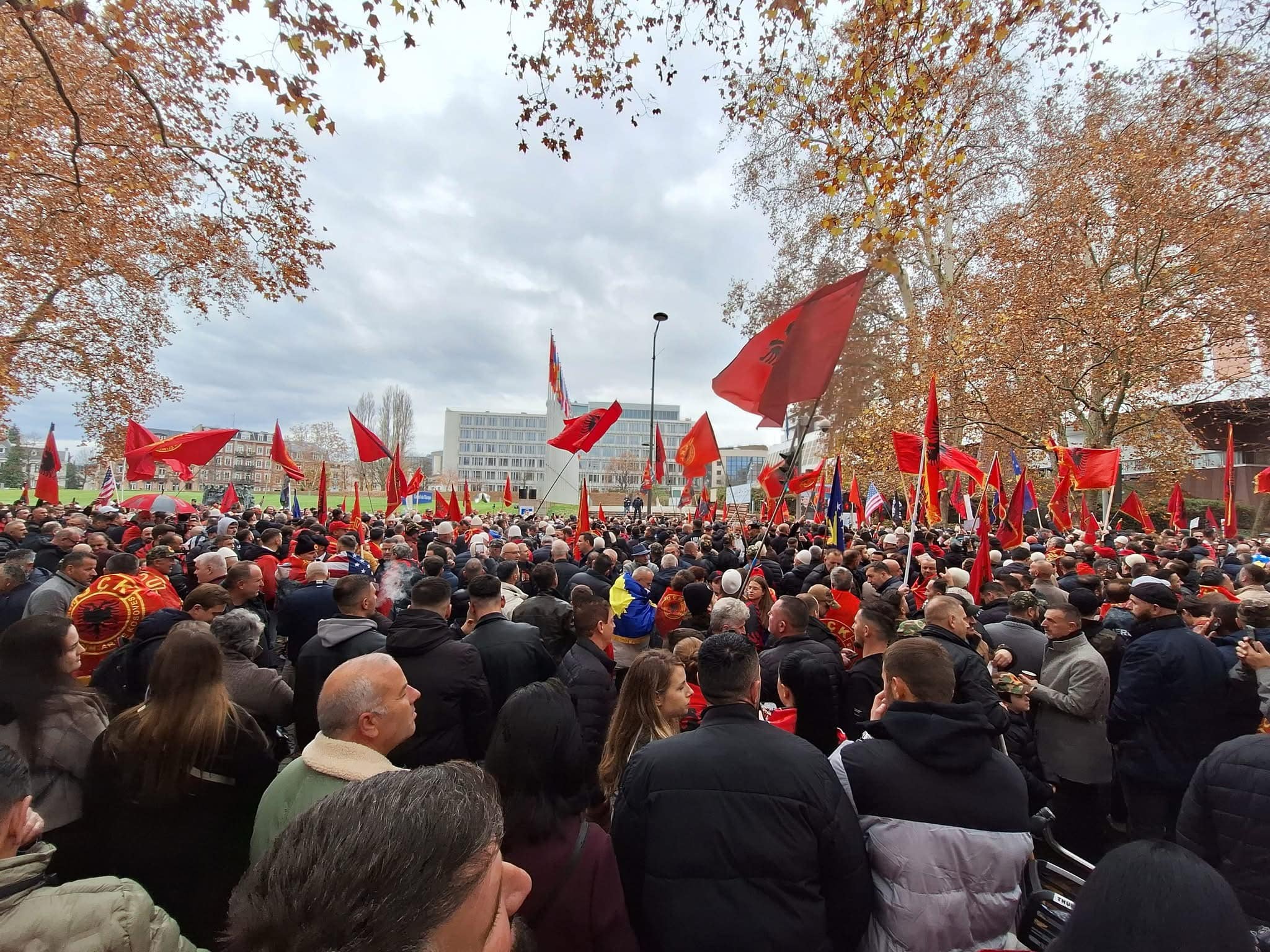Protestë e re në mbështetje të ish-krerëve të UÇK-së, më 13 dhjetor në Shkup